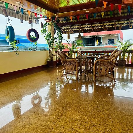 Stoeng Treng Savet Hostel מראה חיצוני תמונה
